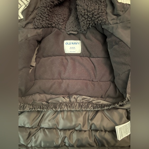 LIKE NEW Old Navy winter jacket - Picture 4 of 5